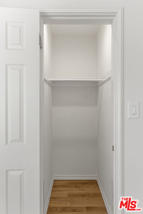 1233 N Harper Ave Unit: 12