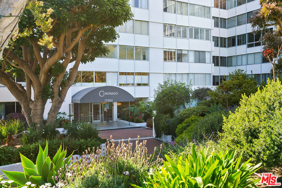 17350 W Sunset Blvd Unit: 103