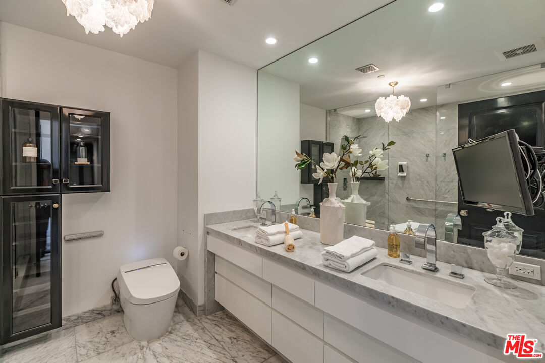 10727 Wilshire Blvd Unit: 1702