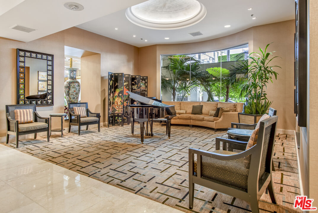 10724 Wilshire Blvd Unit: 505