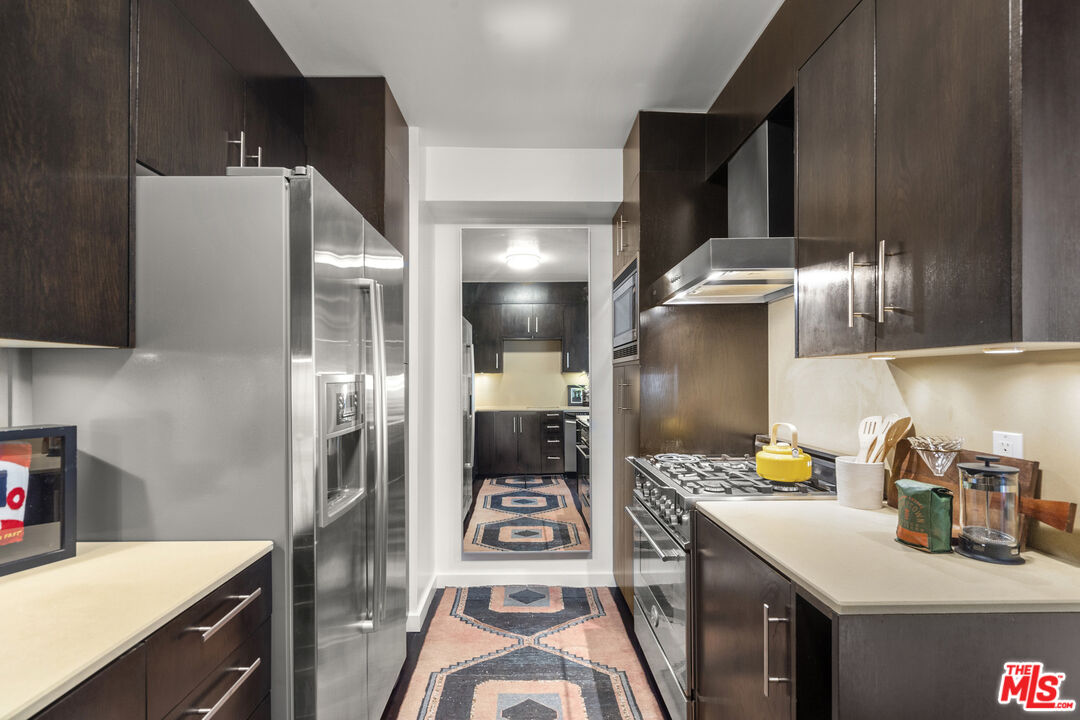 8787 Shoreham Dr Unit: 703