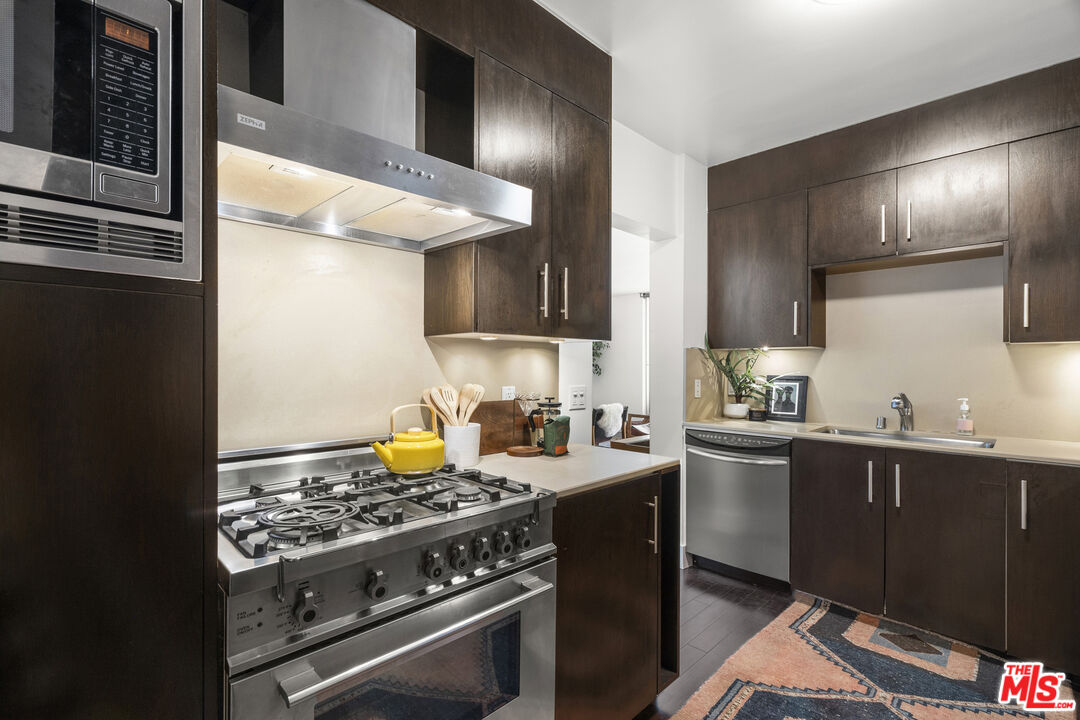 8787 Shoreham Dr Unit: 703