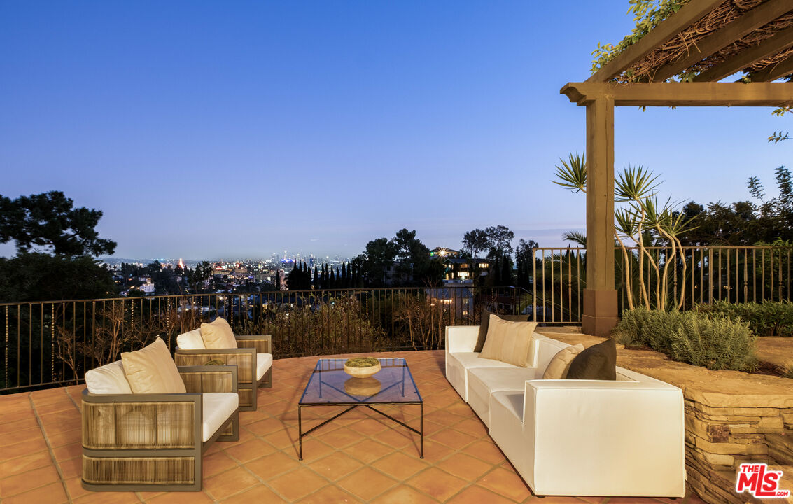 7020 La Presa Dr