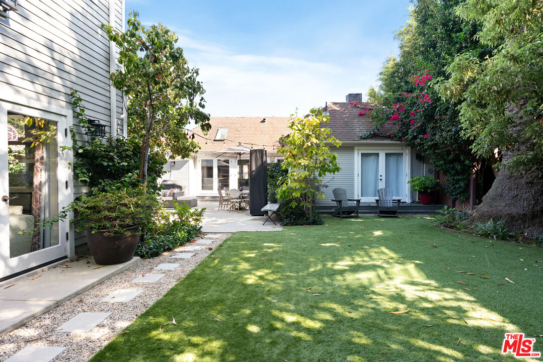 1551 S Ogden Dr