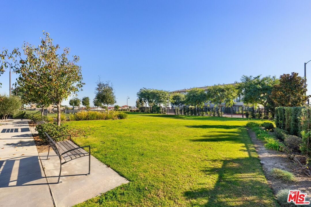 1203 Beach Ln