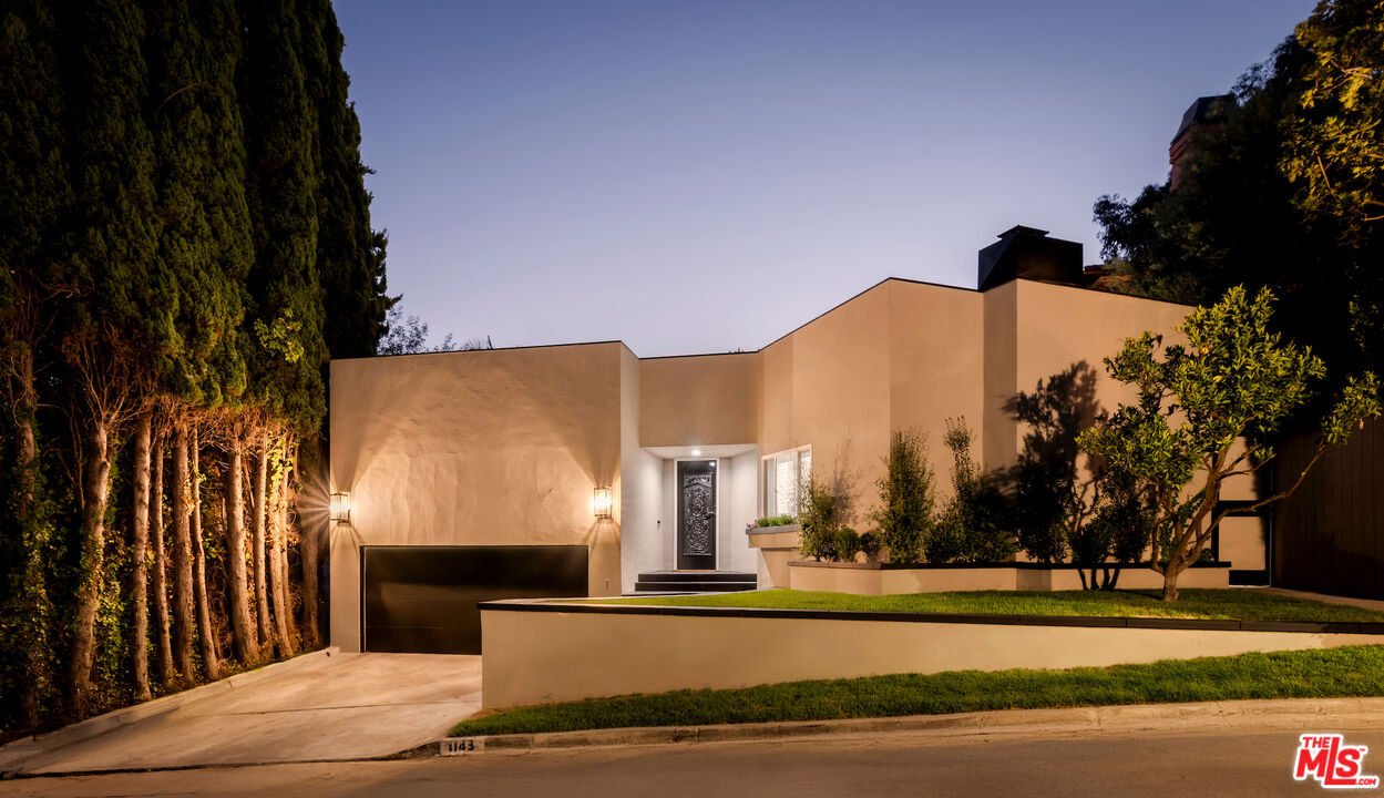 1143 Sierra Alta Way