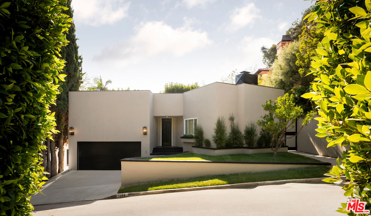 1143 Sierra Alta Way