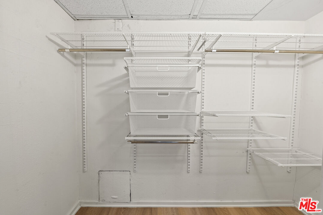 750 N Kings Rd Unit: 111