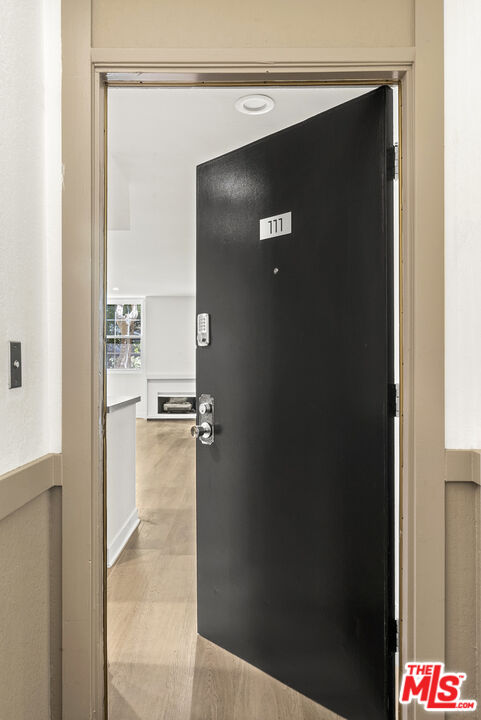 750 N Kings Rd Unit: 111