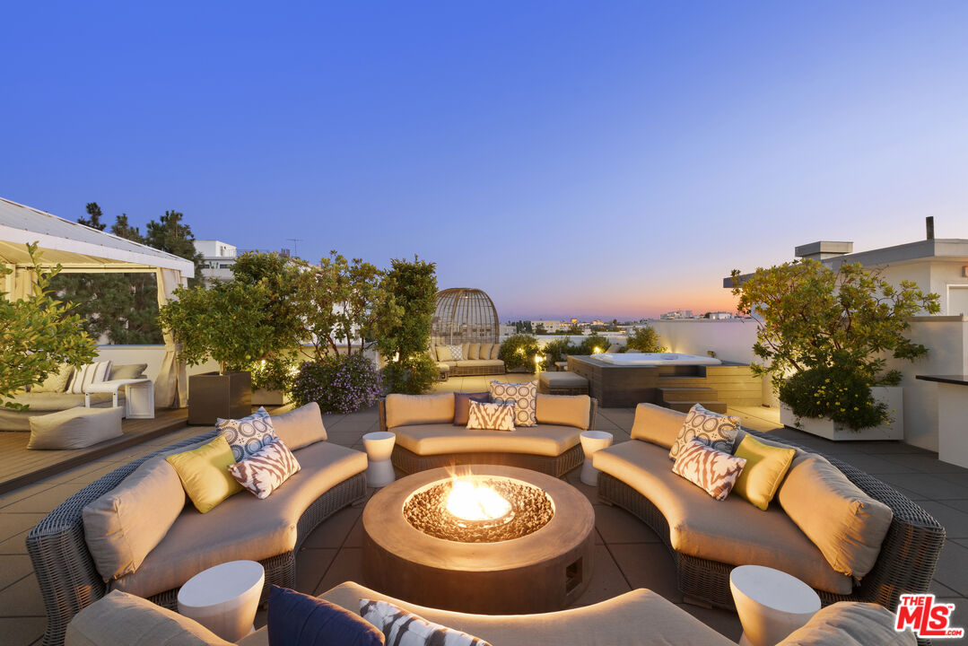 450 N Palm Dr Unit: 507
