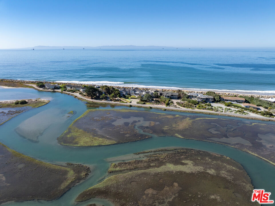571 Sand Point Rd