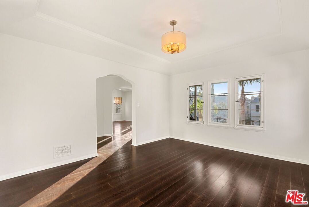104 N Harper Ave