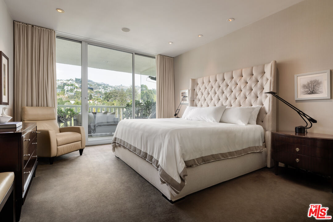 9255 Doheny Rd Unit: 1003