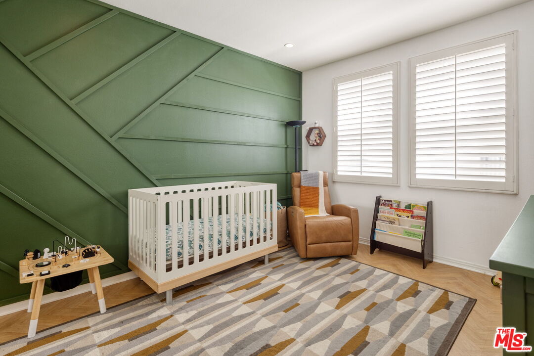 4400 Cartwright Ave Unit: 102