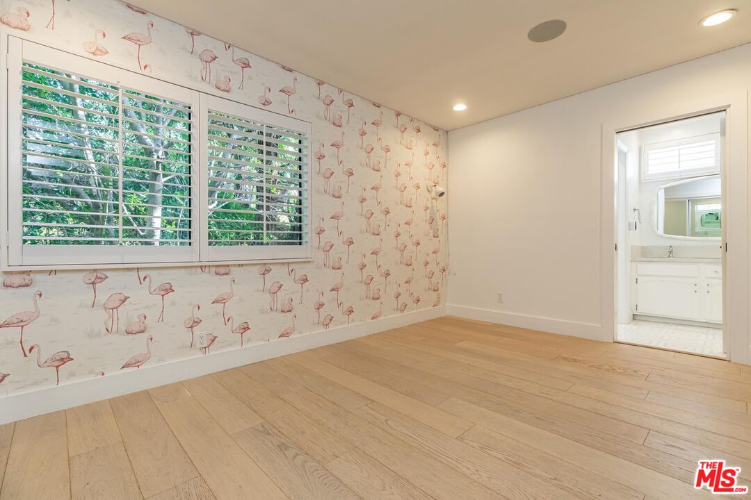 9823 Cardigan Pl