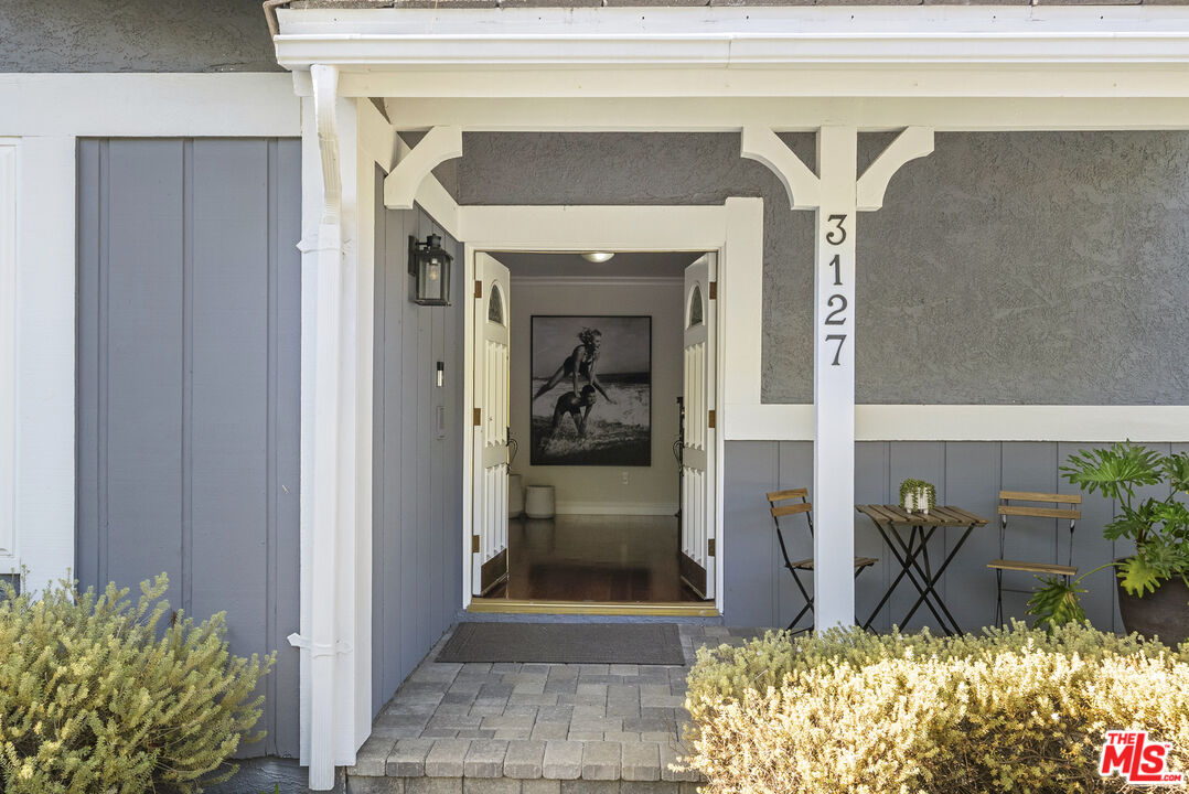 3127 Arrowhead Dr
