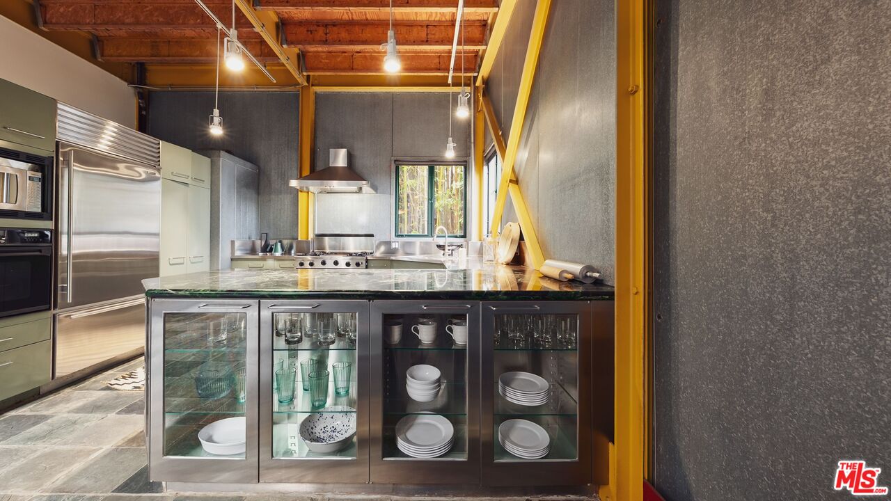 1955 Purdue Ave Unit: 1-2