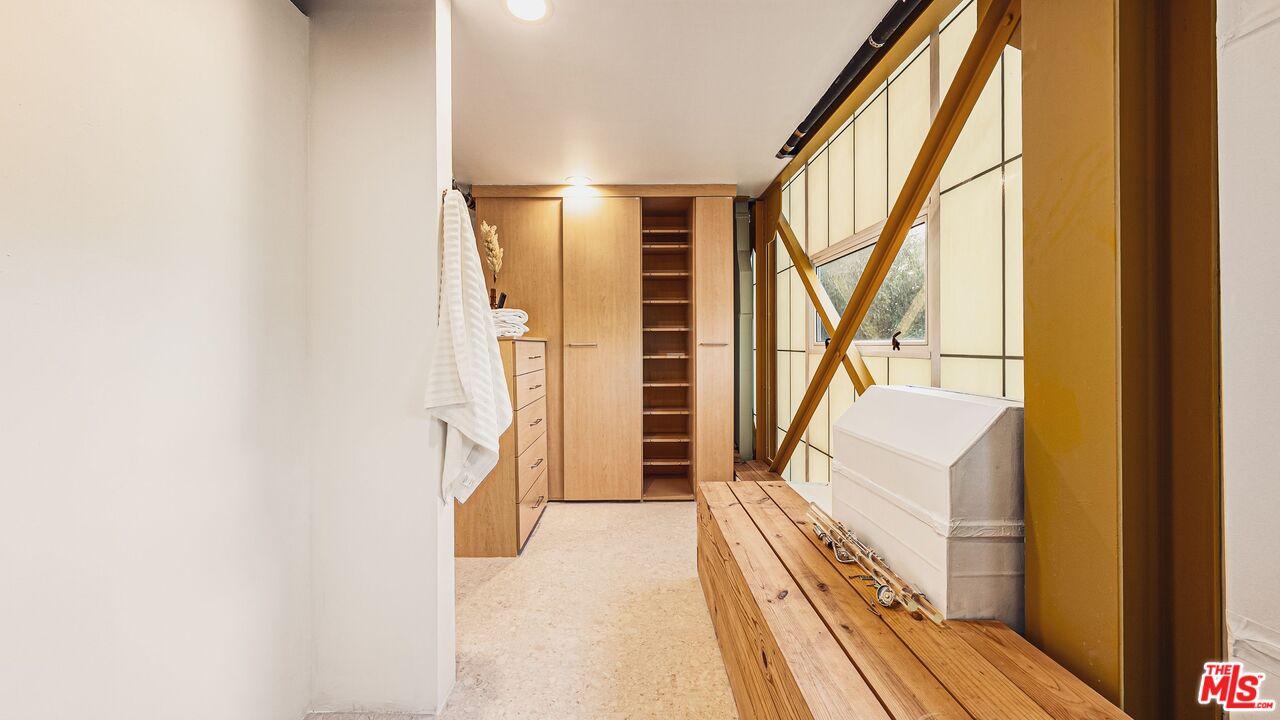 1955 Purdue Ave Unit: 1-2