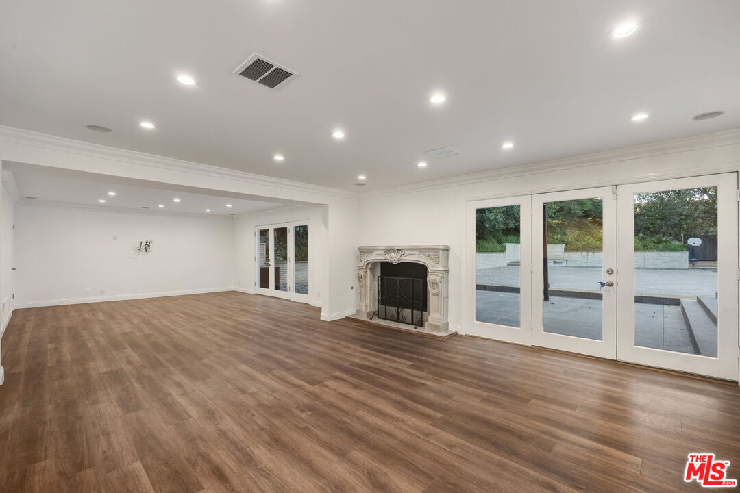 16541 Park Lane Cir