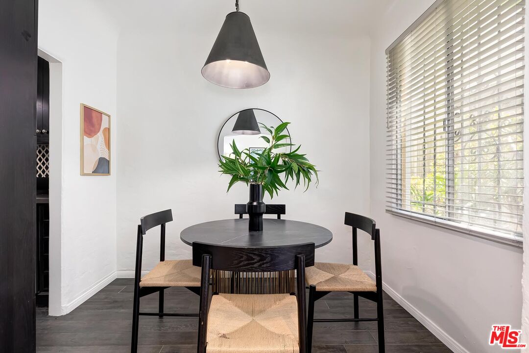 1345 N Hayworth Ave Unit: 5