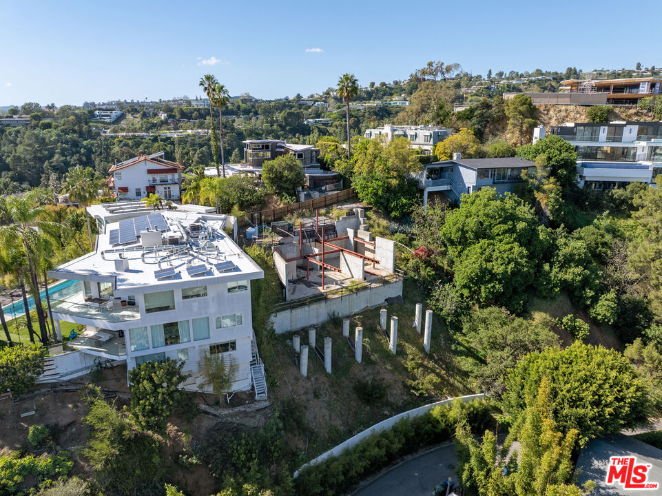 9442 Sierra Mar Pl