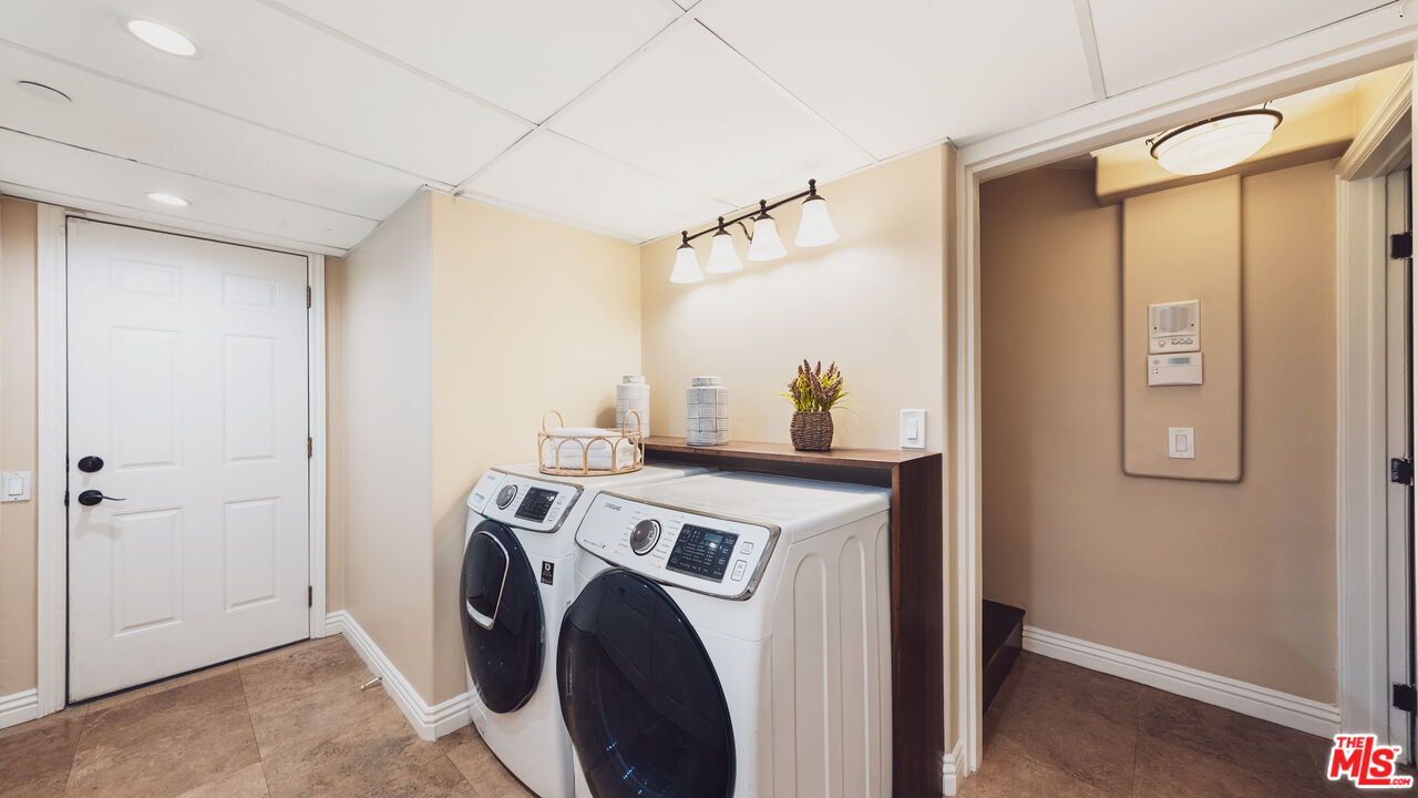 844 3rd St Unit: 5