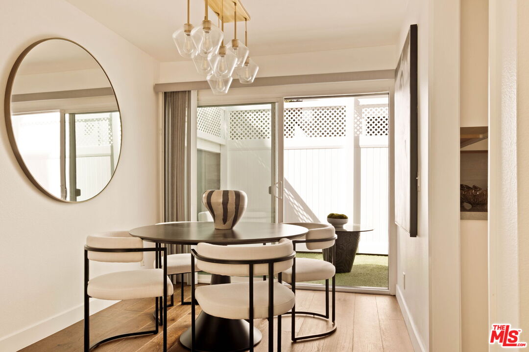847 17th St Unit: 1