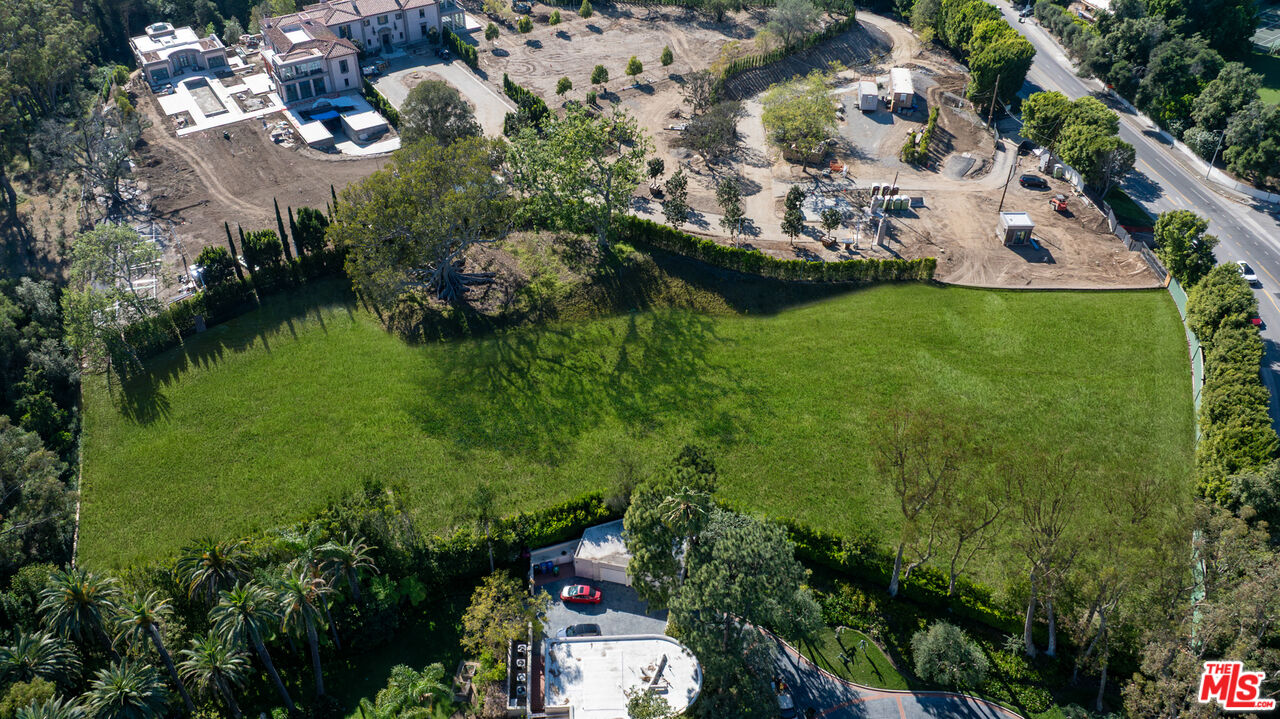 150 S Carolwood Dr