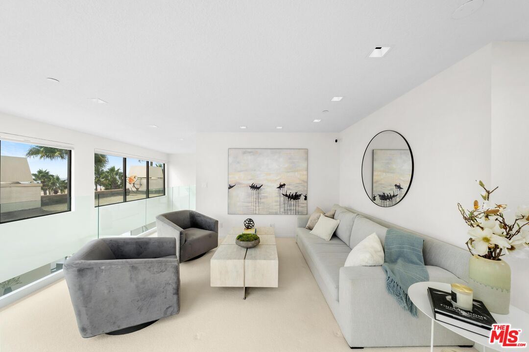 110 Ocean Park Blvd Unit: 504