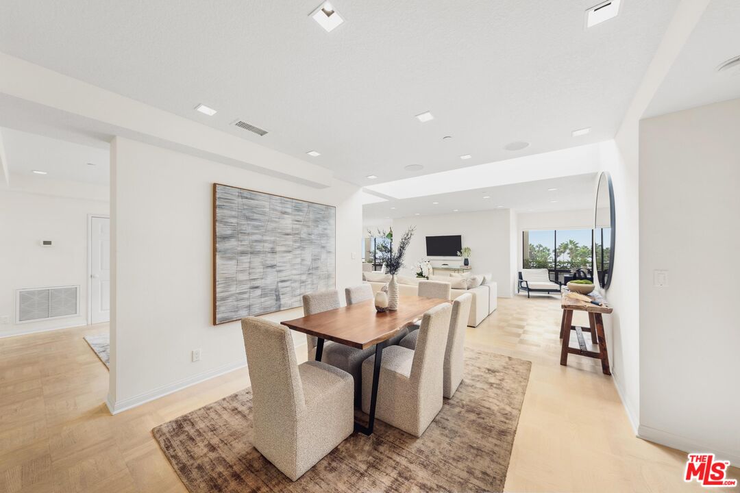 110 Ocean Park Blvd Unit: 504