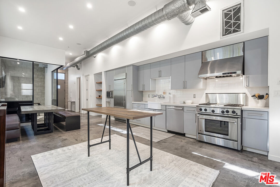 710 N Orlando Ave Unit: 104