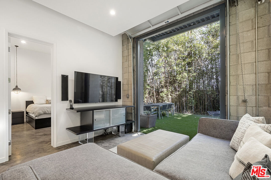 710 N Orlando Ave Unit: 104