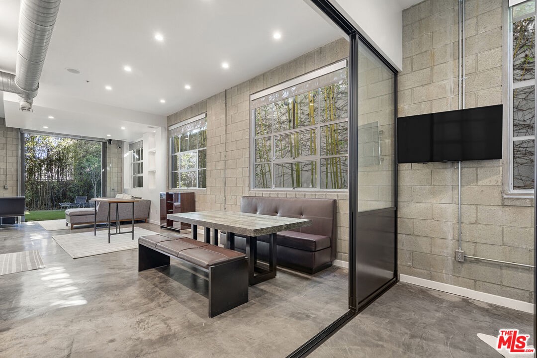 710 N Orlando Ave Unit: 104