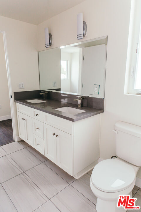 1431 S Sherbourne Dr Unit: 4