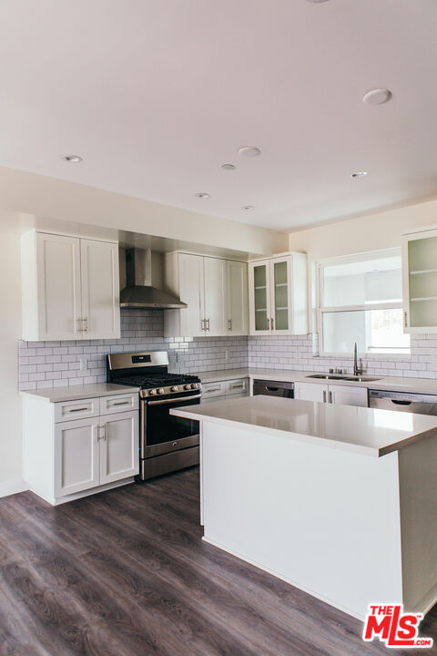 1431 S Sherbourne Dr Unit: 4