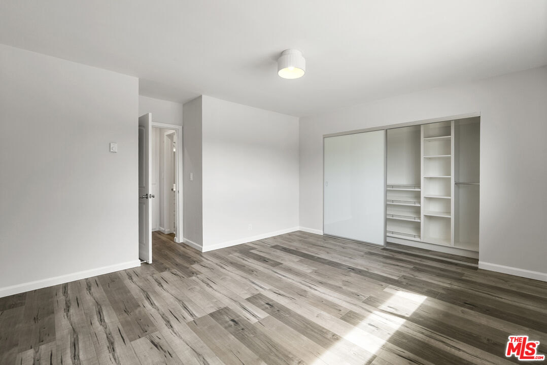 645 Westmount Dr Unit: 302