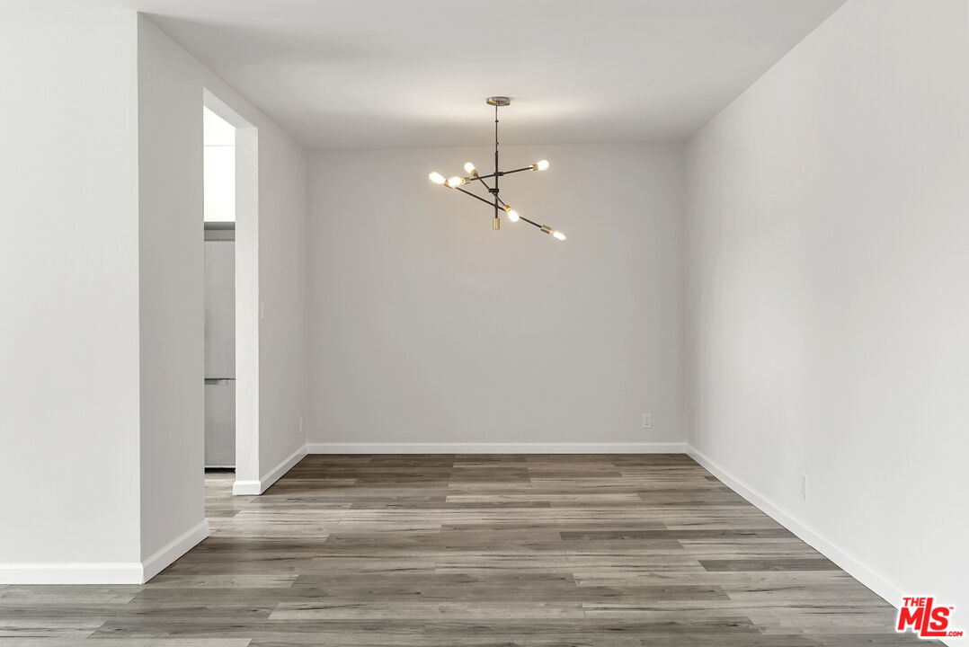 645 Westmount Dr Unit: 302