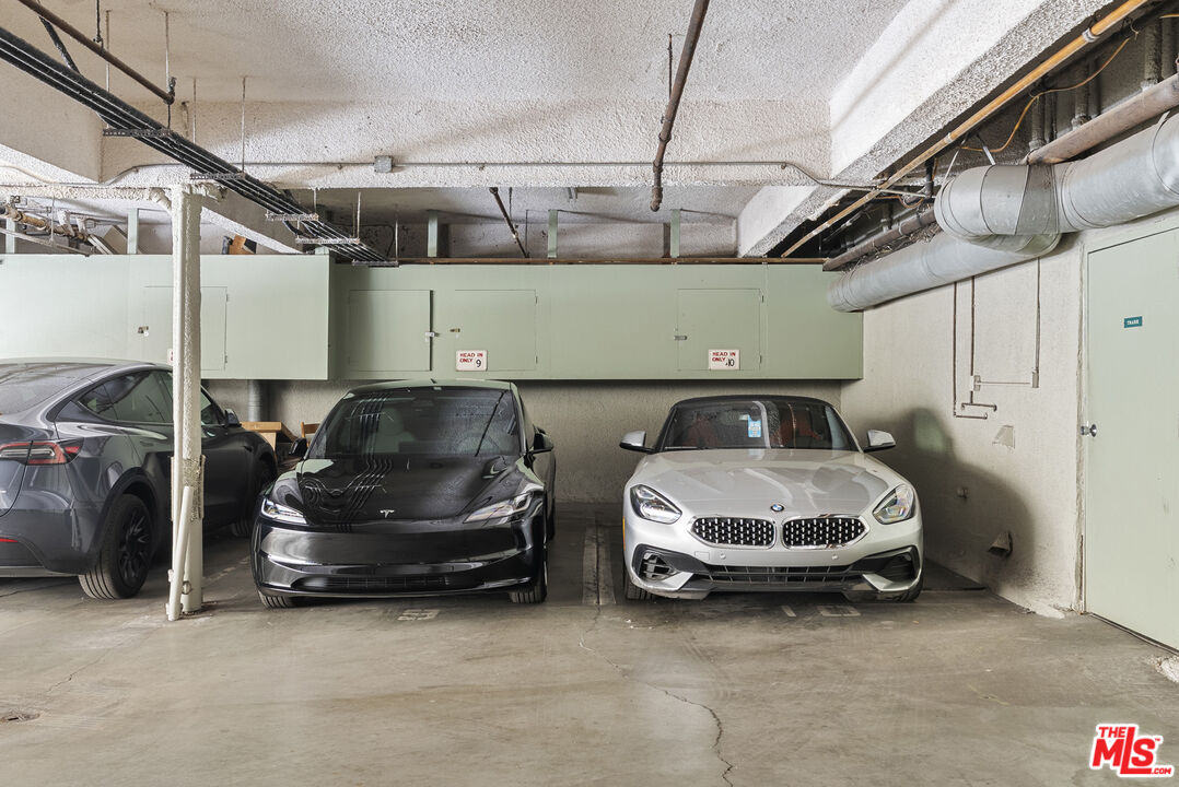 645 Westmount Dr Unit: 302