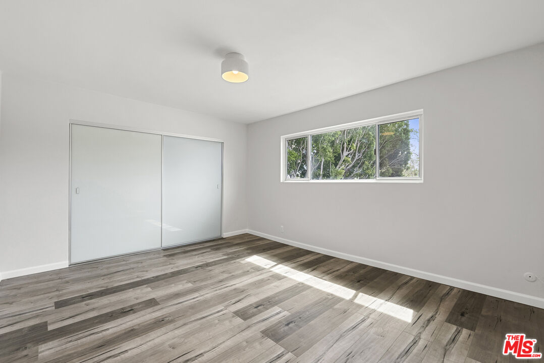 645 Westmount Dr Unit: 302