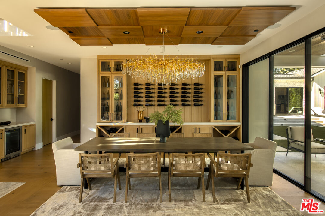 196 S Greenfield Ave