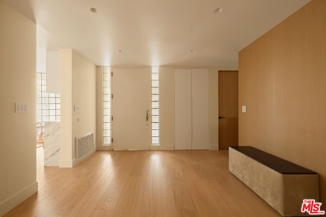 2132 Century Park Ln Unit: 407