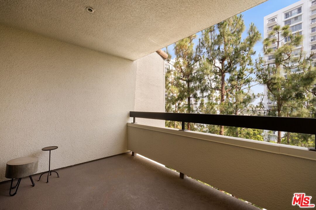 2132 Century Park Ln Unit: 407