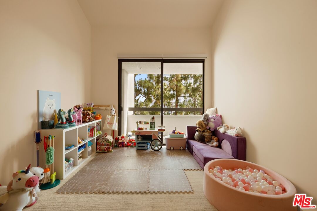 2132 Century Park Ln Unit: 407