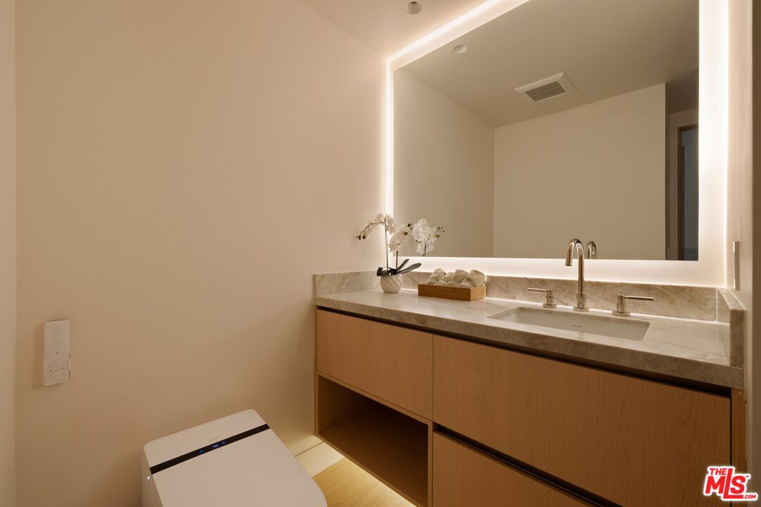 2132 Century Park Ln Unit: 407