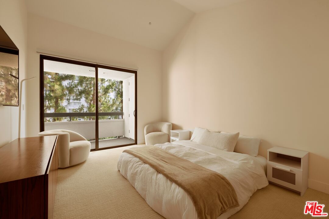 2132 Century Park Ln Unit: 407