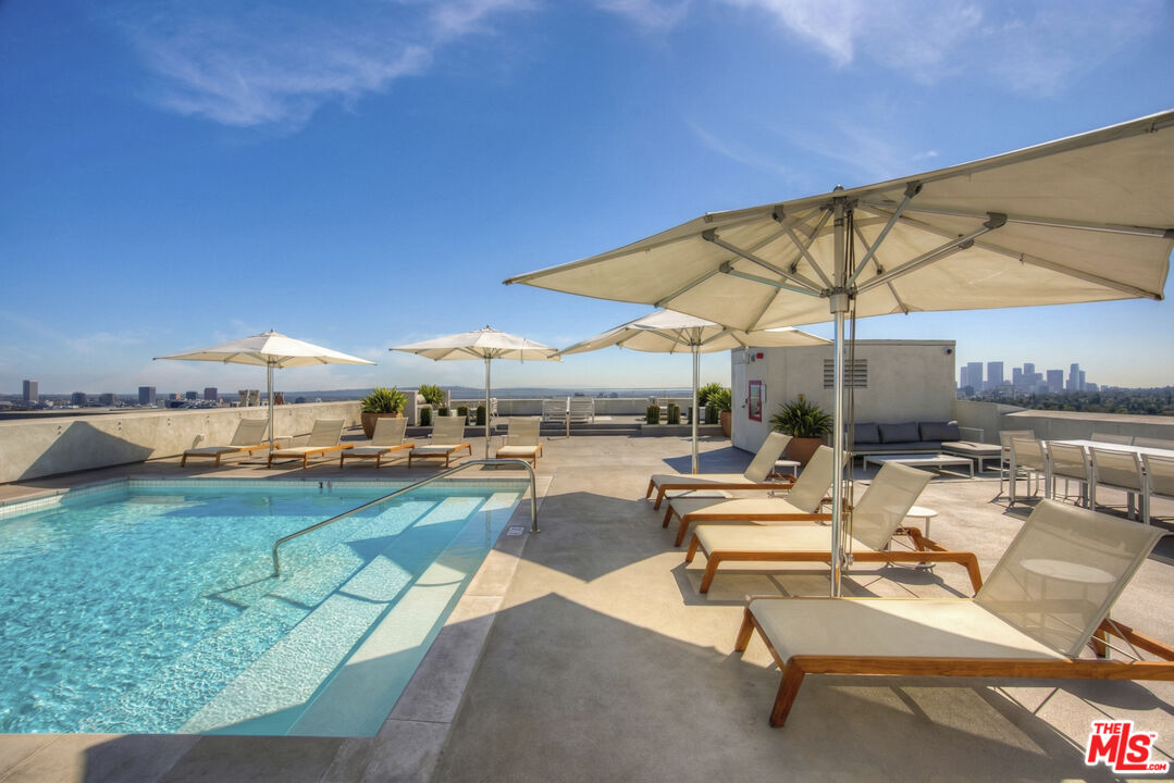 838 N Doheny Dr Unit: 1001