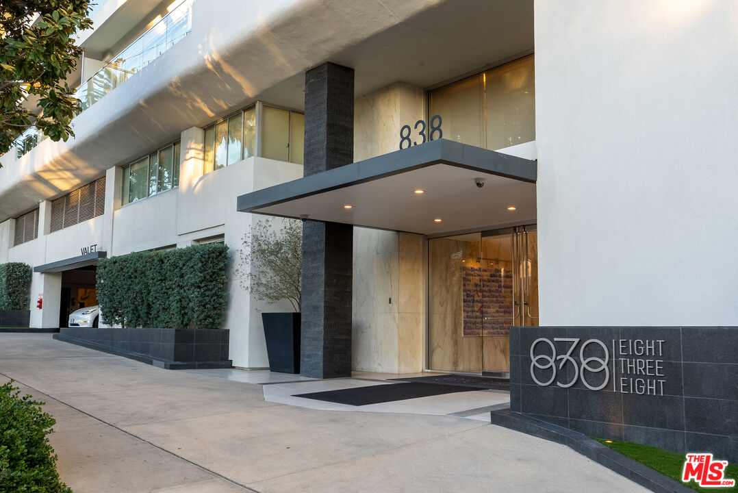 838 N Doheny Dr Unit: 1001