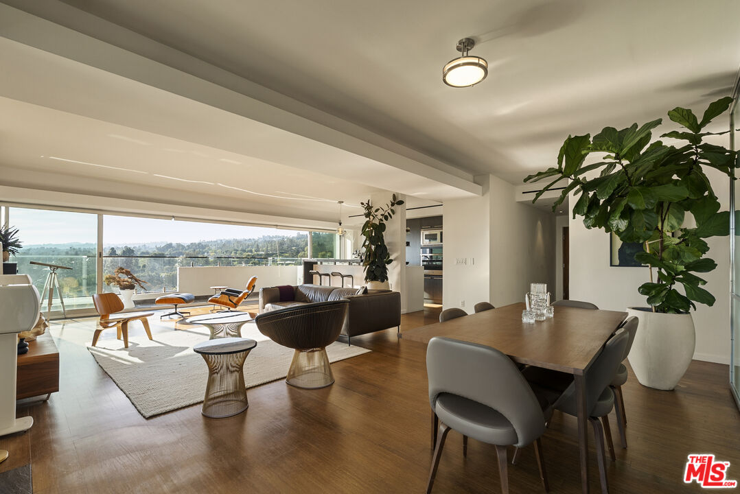 838 N Doheny Dr Unit: 1001