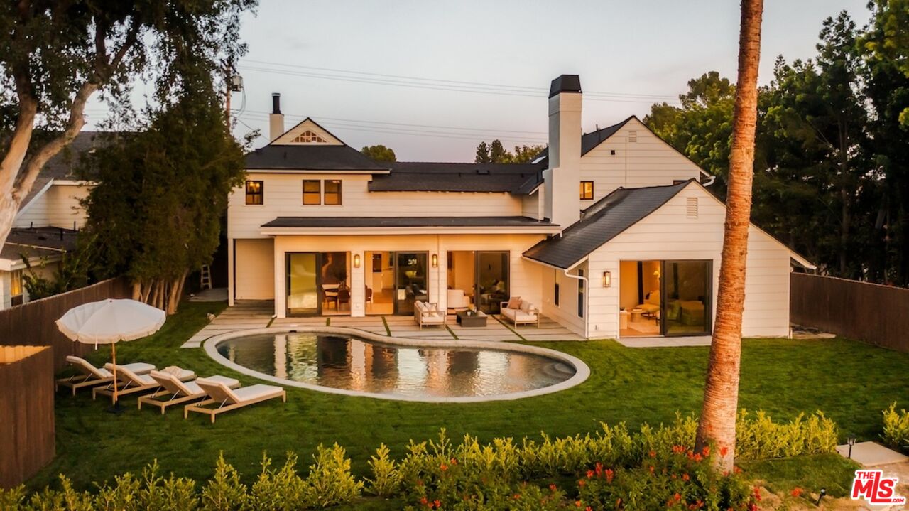 2179 Linda Flora Dr