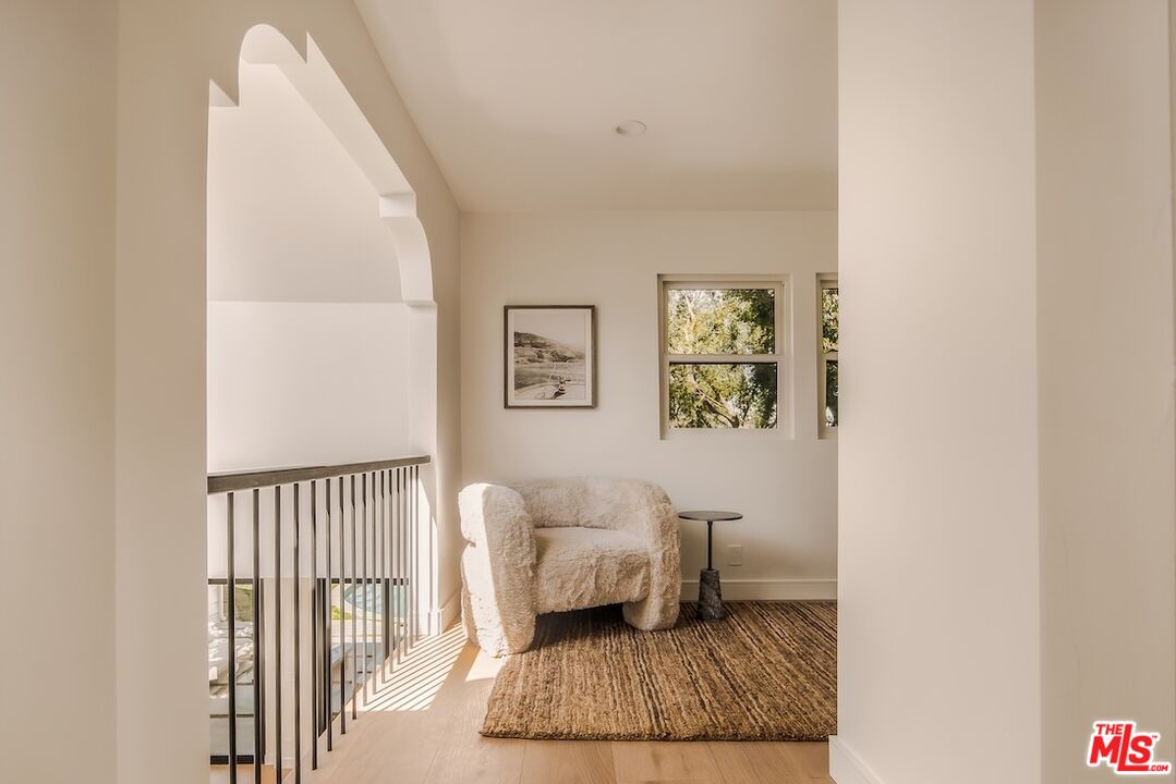 2179 Linda Flora Dr